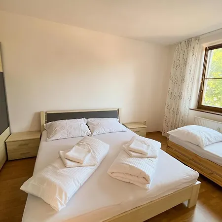 Apartment Slnecny 2-izbovy Pod Lesom, Dolny Smokovec